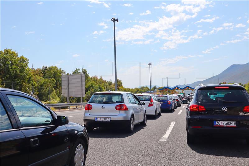 Prometna gužva kod tunela Sveti Ilija 