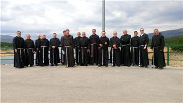 Franjevci odlučili da na Veliku Gospu u Sinju nema procesije, služi se 27 misa