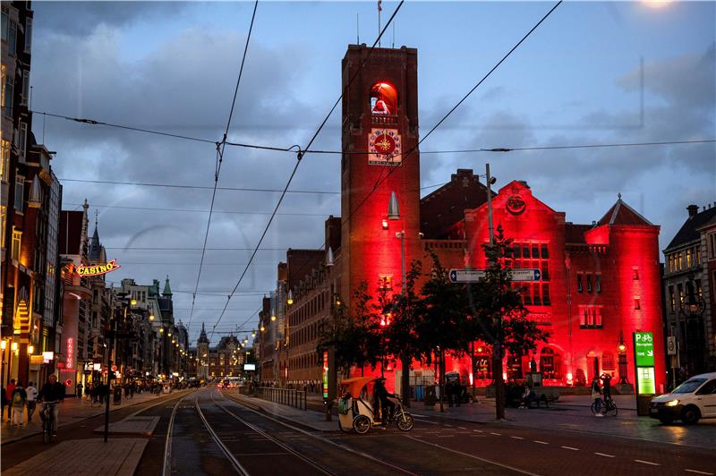 Amsterdam traži lijek za posljedice masovnog turizma, ograničava broj noćenja