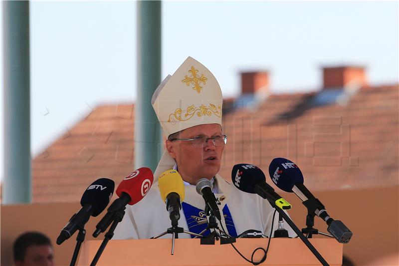 Proslava blagdana Velike Gospe u marijanskom svetištu Aljmaš 