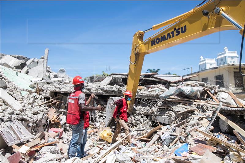 Haiti: Raste broj poginulih u potresu, 1.297 osoba izgubilo život