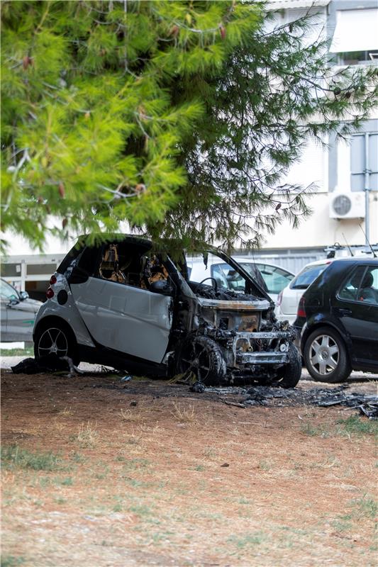 Split: Požar na osobnom automobilu