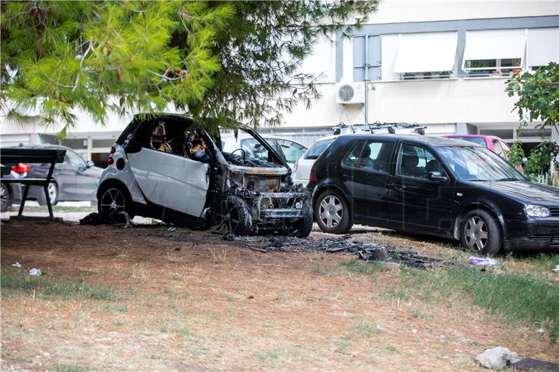 Split: Požar na osobnom automobilu