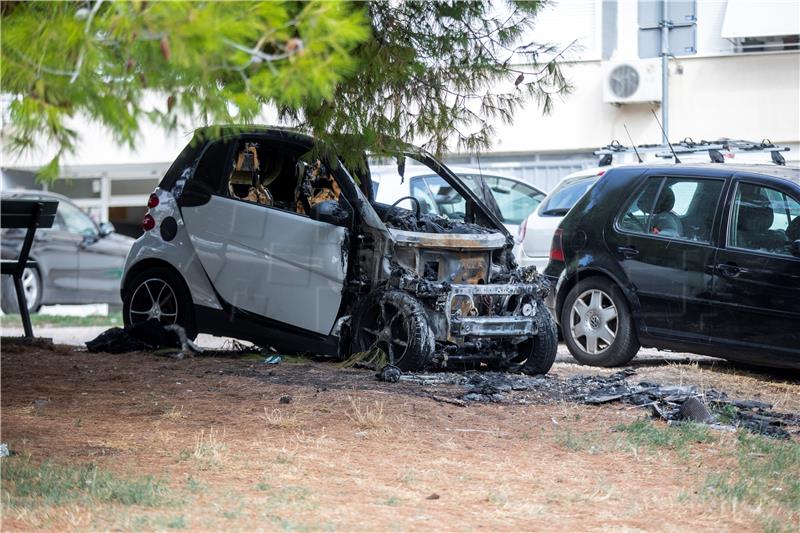 Split: Požar na osobnom automobilu