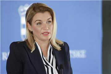 Nikolina Brnjac o turističkoj sezoni