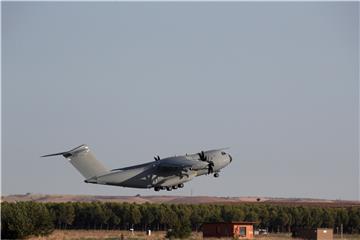 Predsjednik Gani u Emiratima dok uplašeni Afganistanci pokušavaju izaći iz zemlje