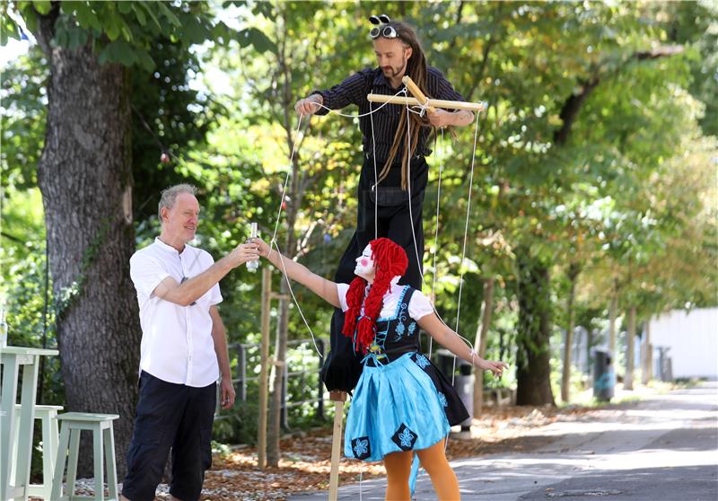 U Zagrebu počeo najstariji ulični festival Cest is d best