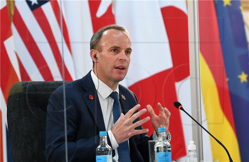 Raab: Rusija i Kina potrebni za "umjeren utjecaj" na talibane