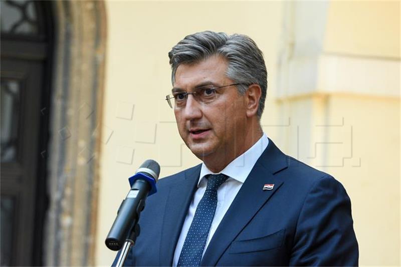 Plenković: Uspjeli smo izbalansirati zdravstvenu zaštitu i ekonomiju