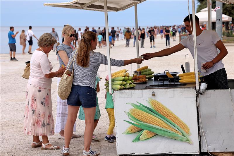 Turisti u Zadru