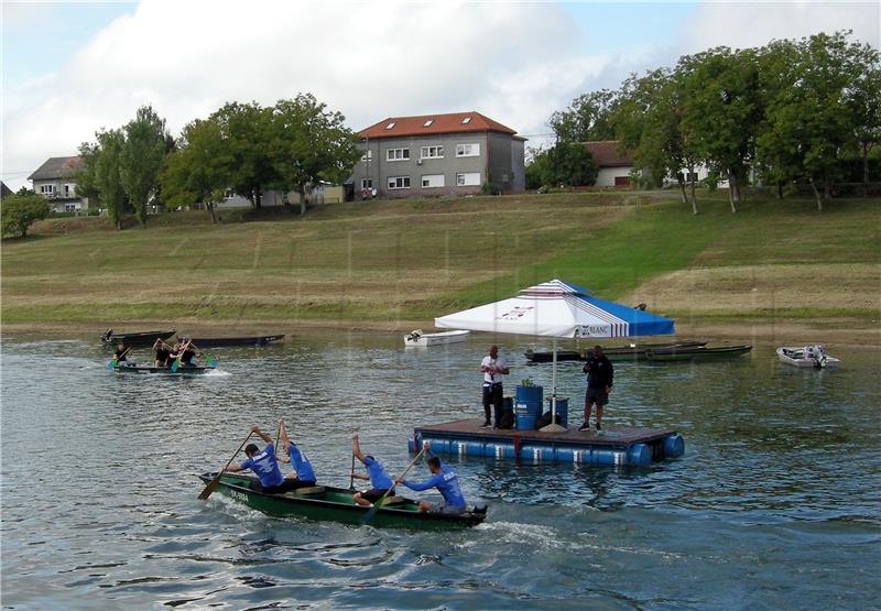 3-day entertainment events held at River Kupa in Sisak