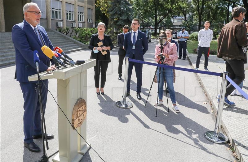 Konferencija za medije Davora Božinovića