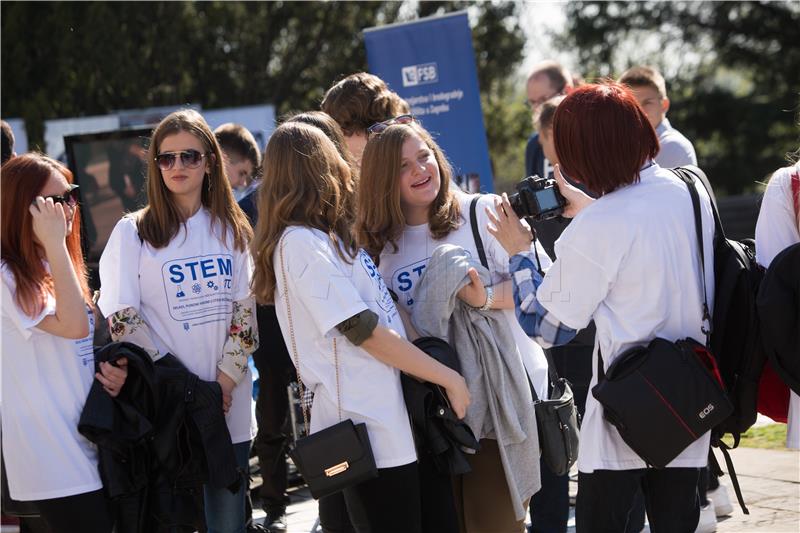 Croatian students win 2 silvers, 3 bronzes at Middle European Mathematical Olympiad