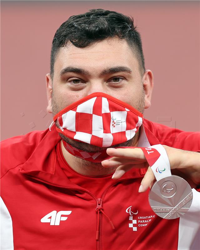 POI: Srebrna medalja za Velimira Šanodra u bacanju diska