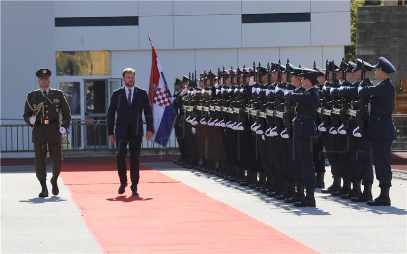 Svečanost dodjele prvoga časničkog čina kadetima i kadetkinjama 14. i 15. naraštaja