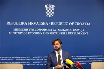 Ministar Ćorić održao konferenciju za medije