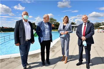 Tourism minister visits Naftalan special hospital