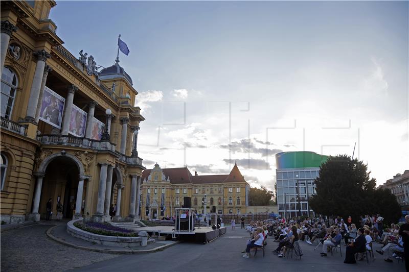 Ljetne večeri HNK u Zagrebu