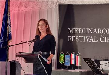 Lepoglava: Otvoren 25. Međunarodni festival čipke