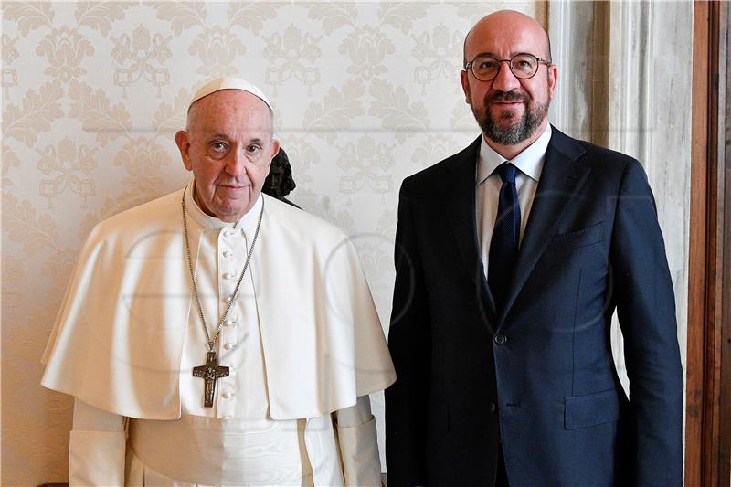 Papa i Charles Michel razgovarali o afganistanskim izbjeglicama