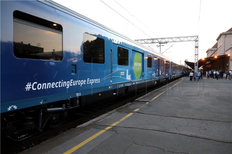 Doček vlaka Connecting Europe Express