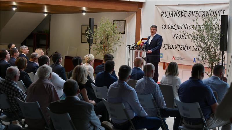 Milanović says is against compulsory vaccination