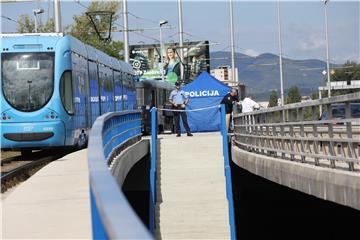 U zagrebačkom tramvaju pronađen mrtav muškarac