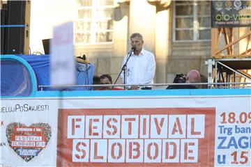 Javno okupljanje na središnjem zagrebačkom trgu pod nazivom "Festival slobode 2.0"