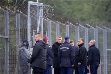 HUNGARY CZECH REPUBLIC MIGRATION