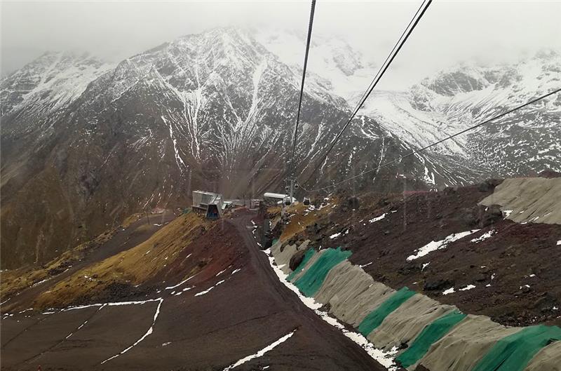 Petero poginulih u snježnoj oluji na Elbrusu