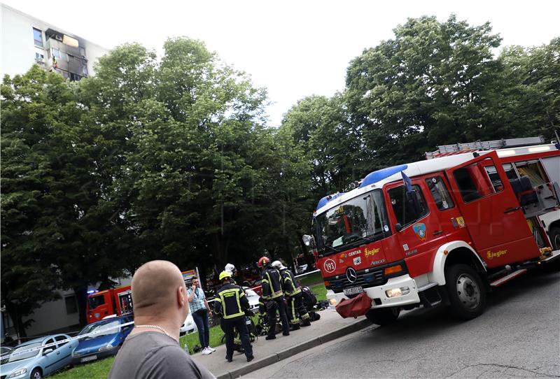 U požaru stana u Zapruđu smrtno stradao muškarac