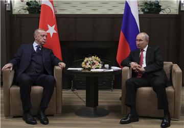 Putin i Erdogan razgovarali o Siriji i obrani