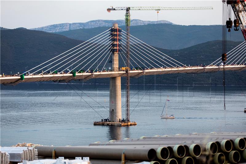 Minister doesn't expect additional higher costs for Pelješac Bridge, access roads