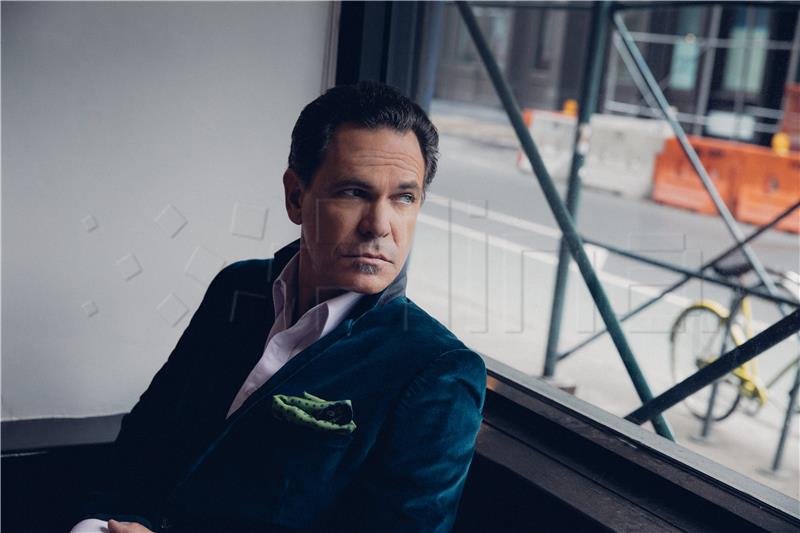 Kurt Elling u studenome nastupa u Lisinskom