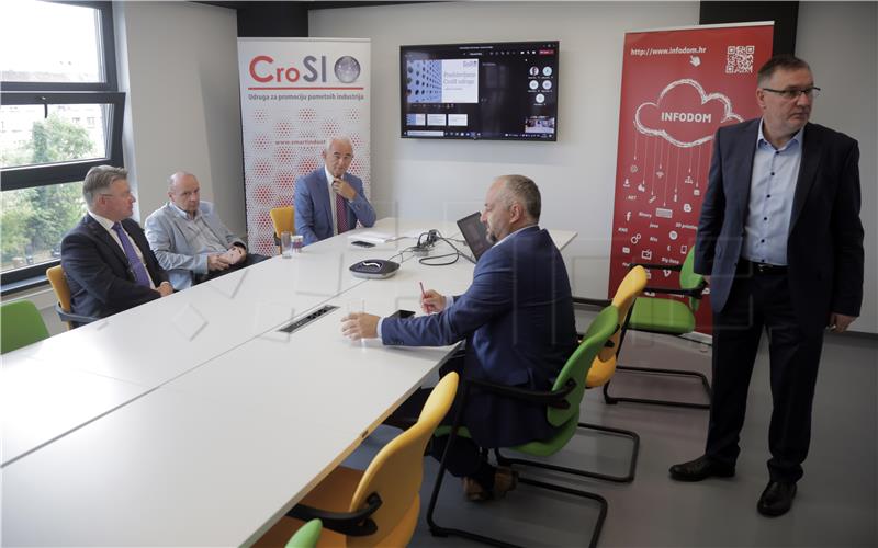 CroSI NGO for faster digitisation, smart industries in Croatia 