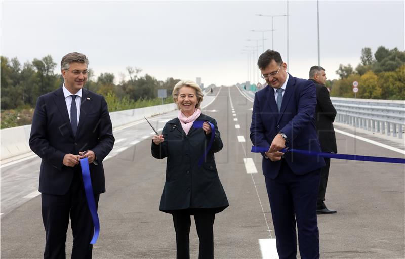 Plenković i Von der Leyen na otvaranju mosta Svilaj