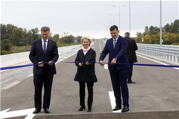 Plenković i Von der Leyen na otvaranju mosta Svilaj