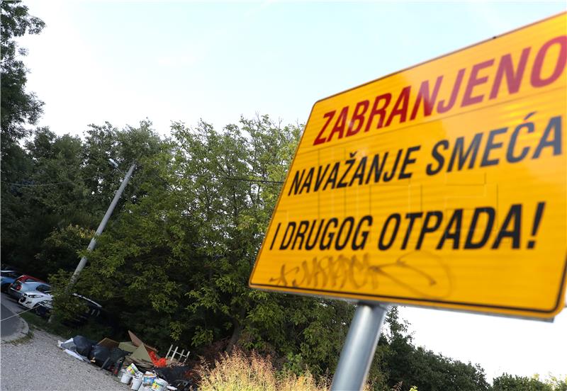 Commission quashes Zagreb mayor's decision on bulky waste tender