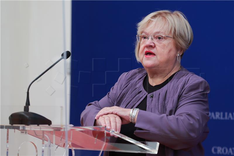 Konferencija za medije Anke Mrak-Taritaš