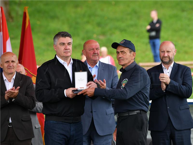 Milanović attends ceremony marking 30 yrs of Croatian Army's 103rd Brigade