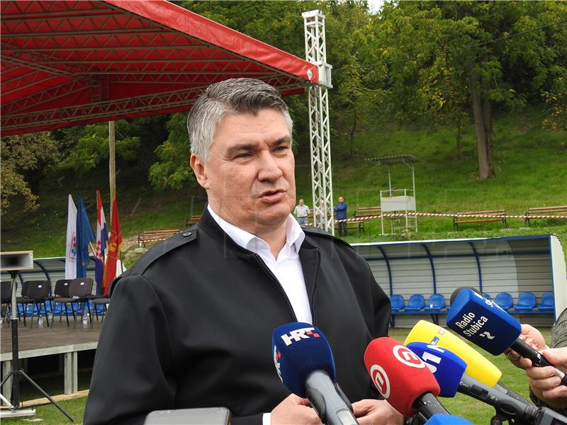  Milanović na svečanom postrojavanju ratnih veterana 103. brigade 