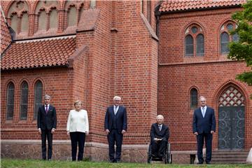 Merkel pozvala na predanost demokraciji na Dan njemačkog ujedinjenja