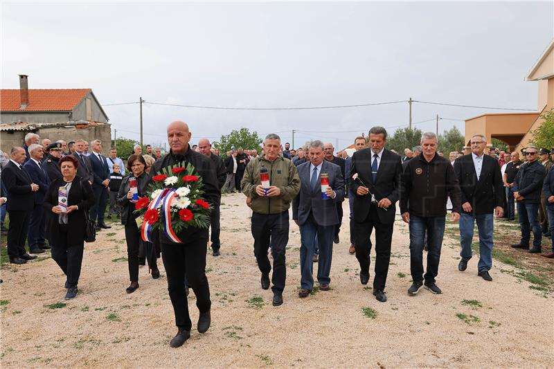 Odavanje počasti povodom 30. godišnjice obrane grada Zadra