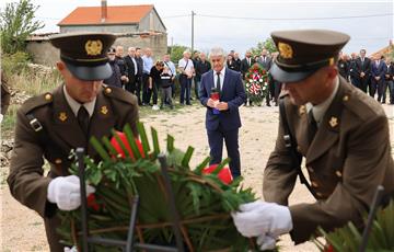 Odavanje počasti povodom 30. godišnjice obrane grada Zadra