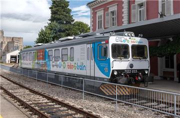  Pula-Buzet bike-friendly train presented