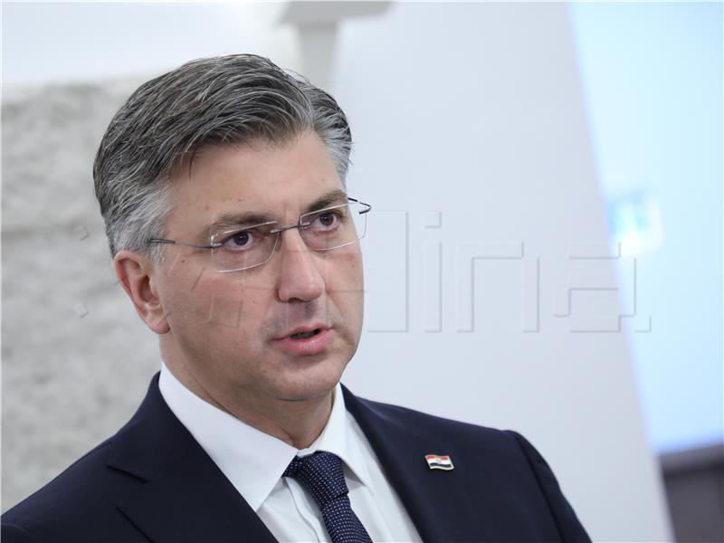 Plenković: Video does not show migrants threatening anyone