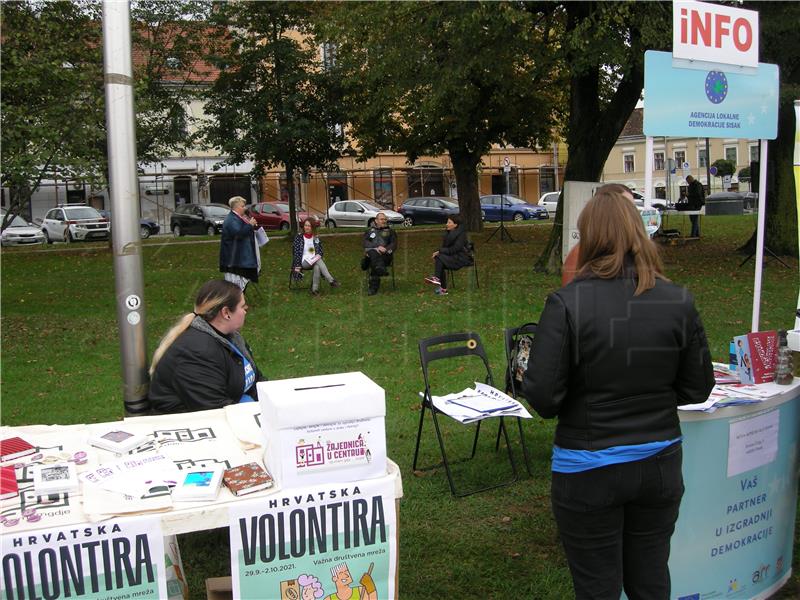 U Sisku održan 12. Sajam udruga i ustanova