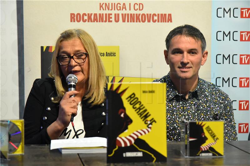 Predstavljena knjiga i CD "Rockanje u Vinkovcima" 