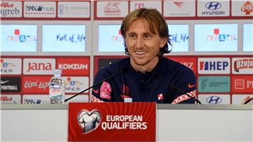 Modrić: Očekuje nas teška utakmica. Slovaci vole igrati nogomet