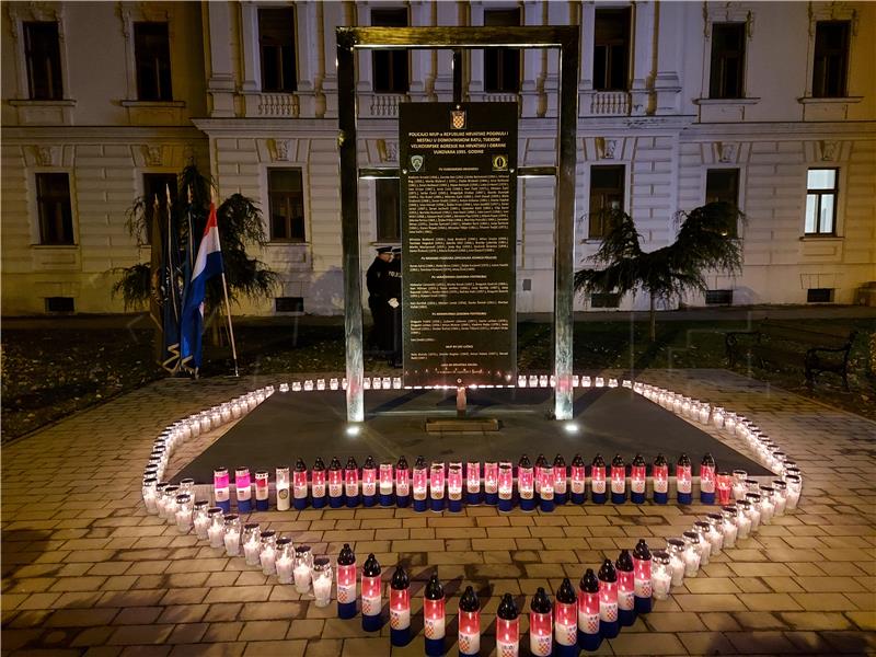 Vukovar: In memoriam na 97 poginulih i nestalih policajaca